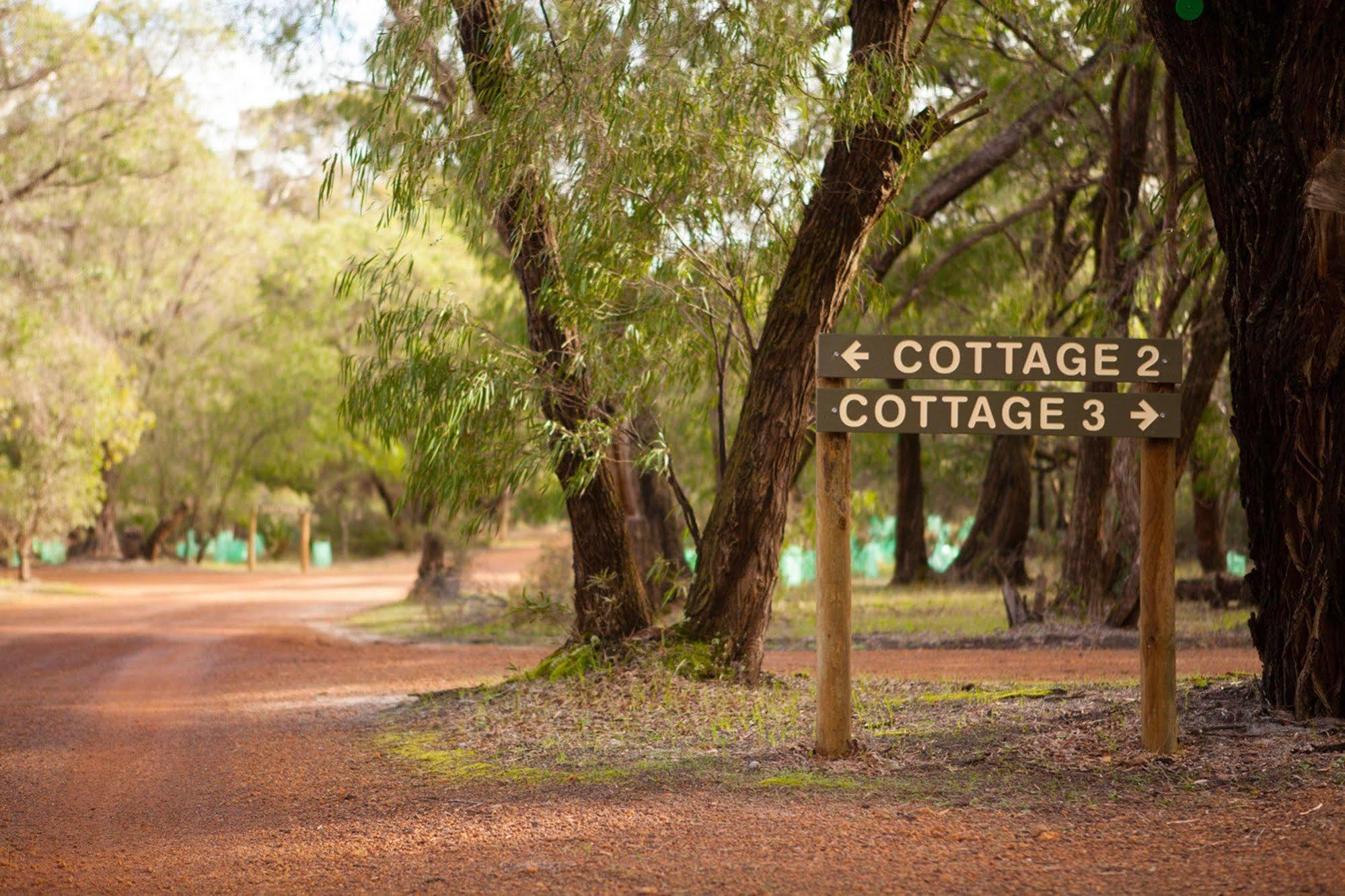 Bussells Bushland Cottages Margaret River Ngoại thất bức ảnh